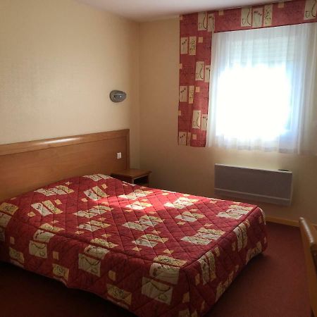 Hotel La Colombiere Cantal Масиак Екстериор снимка