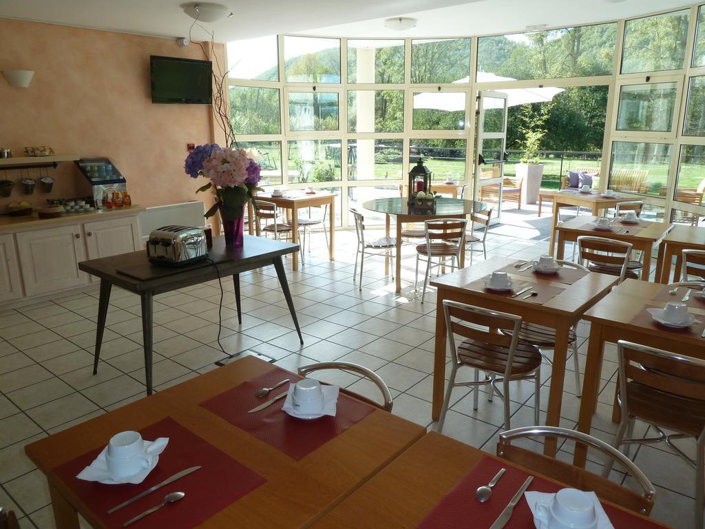 Hotel La Colombiere Cantal Масиак Екстериор снимка